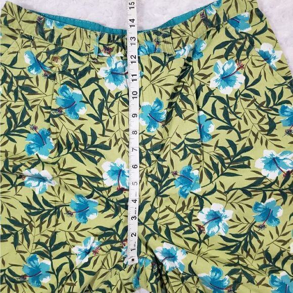 Vintage 90s Tropical print floral shorts - Picture 7 of 8